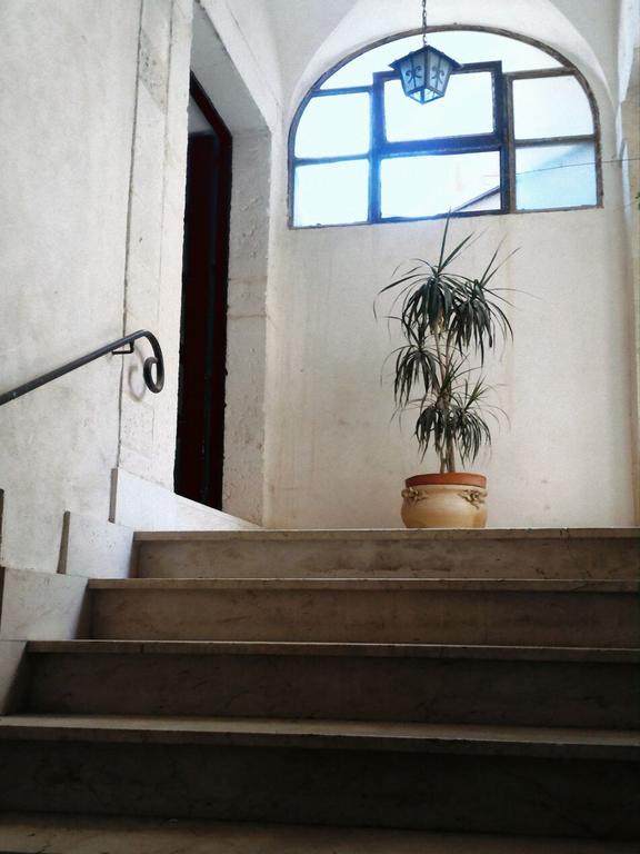Fausto'S House Apartment Syracuse ภายนอก รูปภาพ